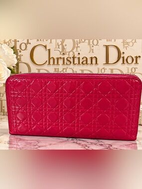 Christian Dior cannage Patent Leather Wallet
